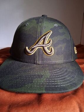 New Era 59FIFTY MLB Atlanta Braves Official On-Field Fitted Camou Hat Size 7